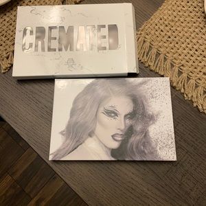 Slightly Used JefreeStar Cremated EyeShadowPalette